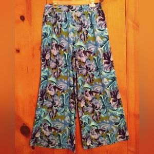 NWOT Mizrahi Palazzo Pants w/Floral Motif